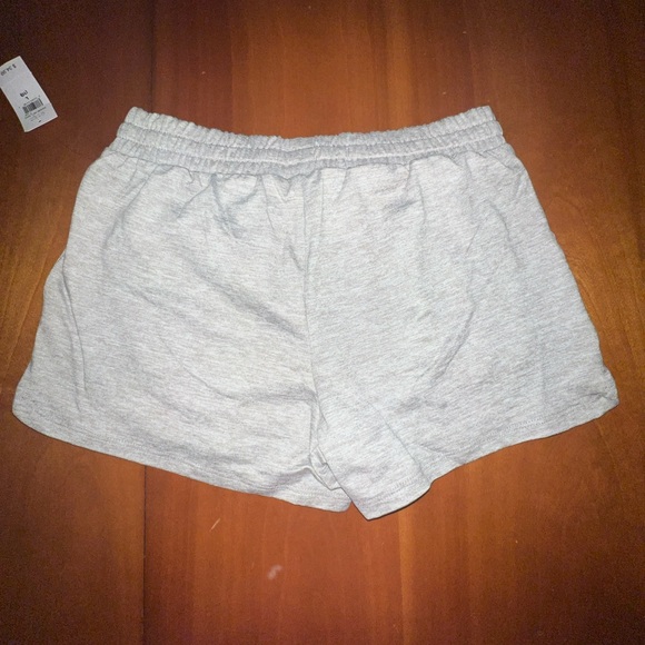 Girls size L/10 gap kids brand gray shorts - Picture 2 of 2